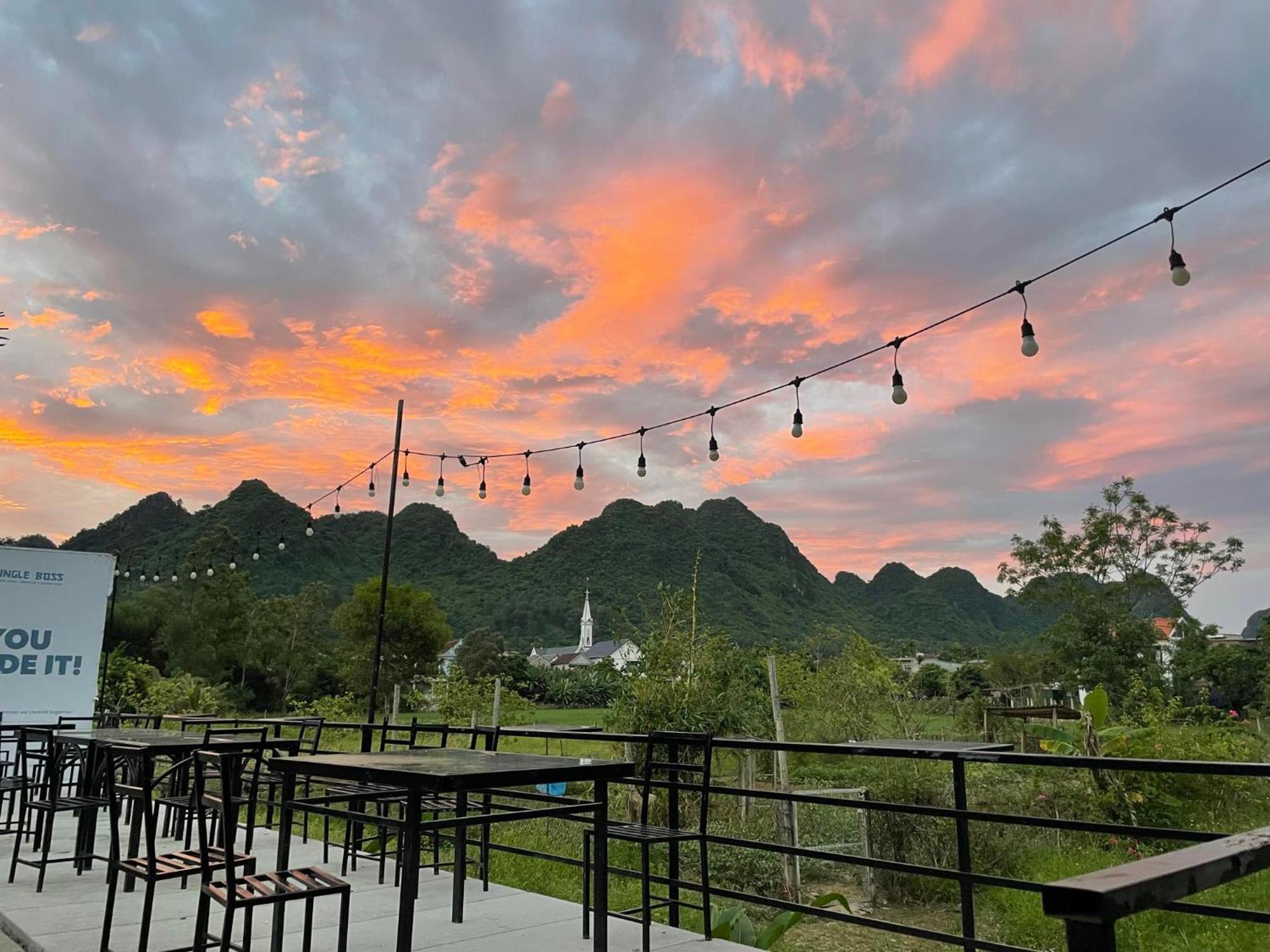 Jungle Boss Homestay Phong Nha Exterior foto